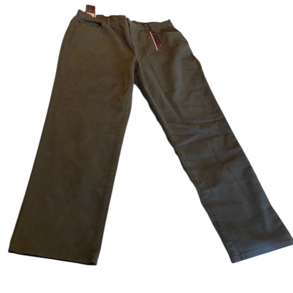 NWT Women’s size 14 gloria Vanderbilt slimming gray Jean Amanda tapered leg